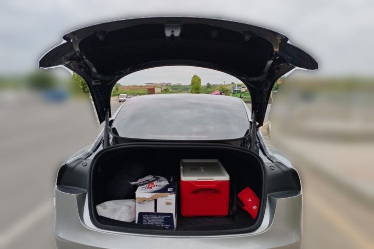 Used Tesla Model 3 2025 Rear-Wheel-Drive Version Trunk