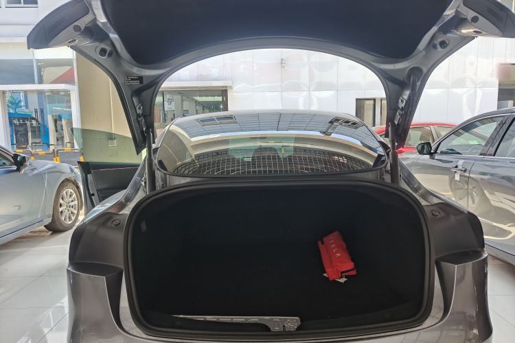 Used Tesla Model 3 2025 Rear-Wheel-Drive Version Trunk