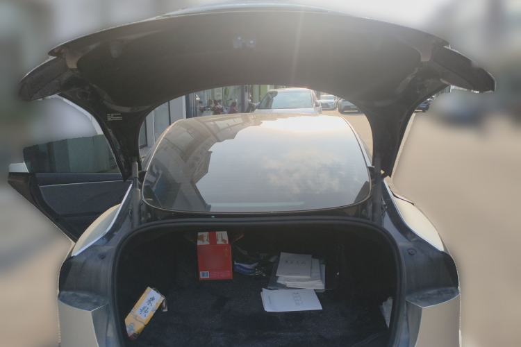 Used Tesla Model 3 2025 Rear-Wheel-Drive Version Trunk