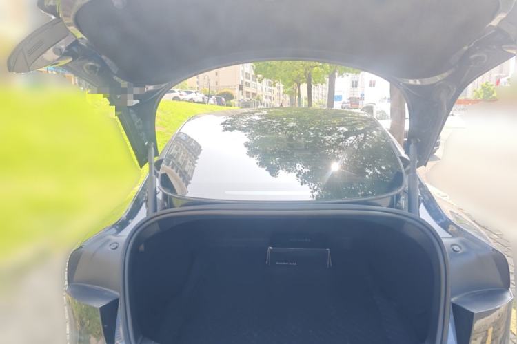 Used Tesla Model 3 2025 Rear-Wheel-Drive Version Trunk