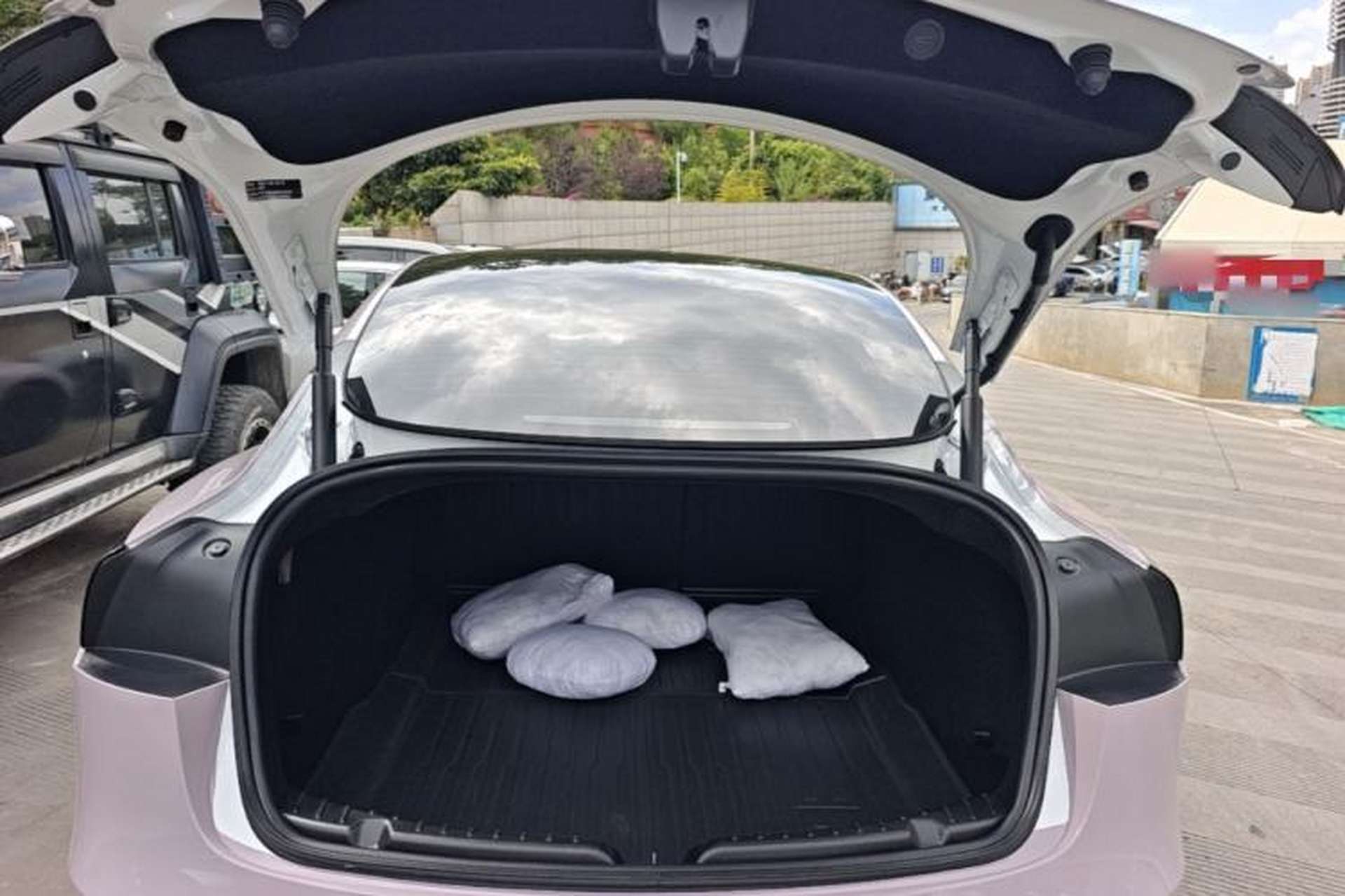Used Tesla Model 3 2025 Model Revised Rear-Wheel-Drive Version Trunk
