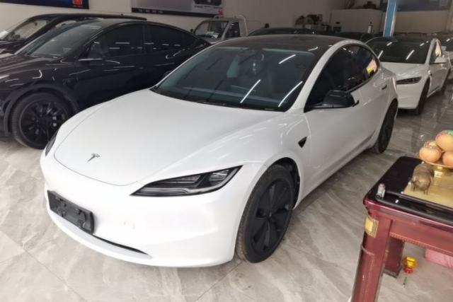 Used Tesla Model 3 2025 Rear-Wheel-Drive Version