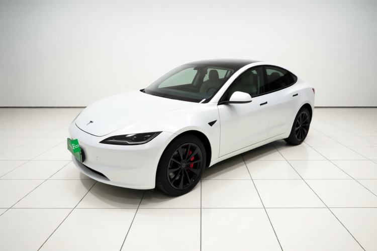 Tesla Model 3 2025 Rear-Wheel-Drive Version