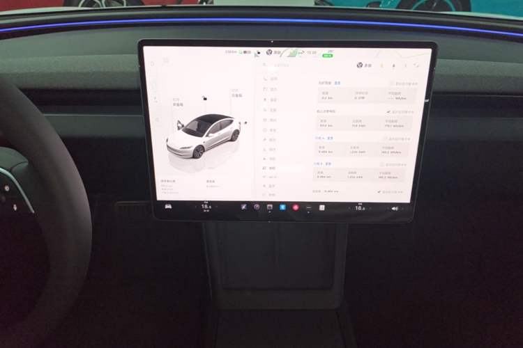 Used Tesla Model 3 2025 Long-Range All-Wheel-Drive Version Audio And AC Panel