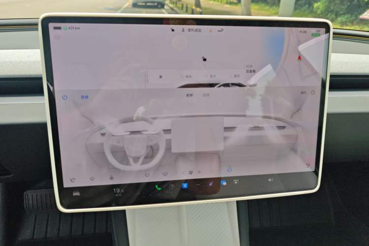 Used Tesla Model 3 2025 Rear-Wheel-Drive Version Audio And AC Panel