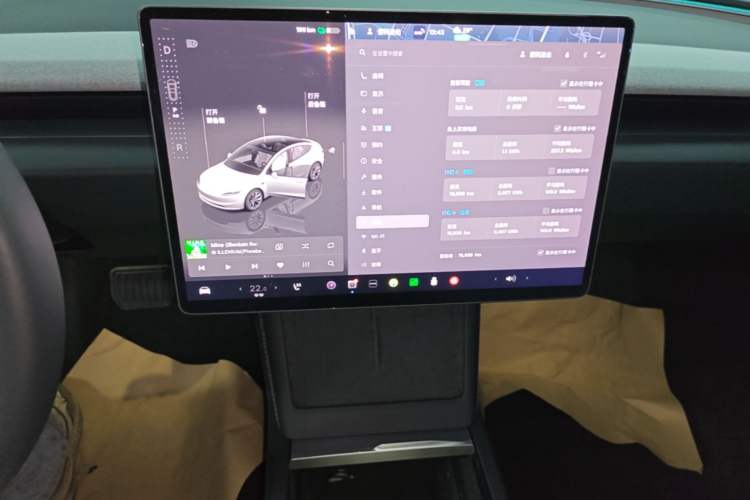 Used Tesla Model 3 2025 Model Revised Long-Range Rear-Wheel-Drive Version Audio And AC Panel