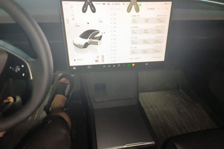 Used Tesla Model 3 2025 Long-Range All-Wheel-Drive Version Audio And AC Panel