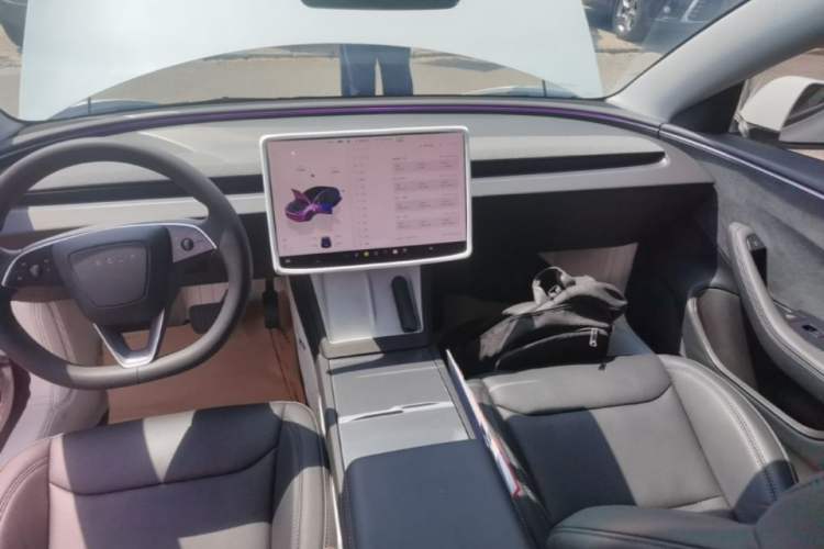 Used Tesla Model 3 2025 Long-Range All-Wheel-Drive Version Audio And AC Panel
