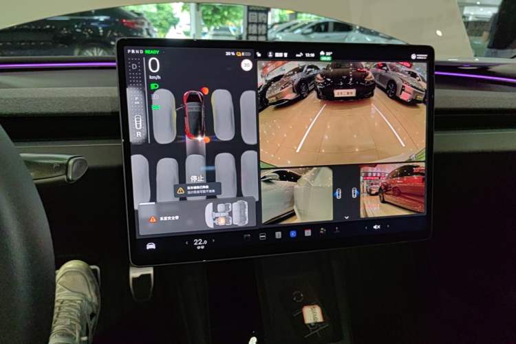 Used Tesla Model 3 2025 Rear-Wheel-Drive Version Audio And AC Panel