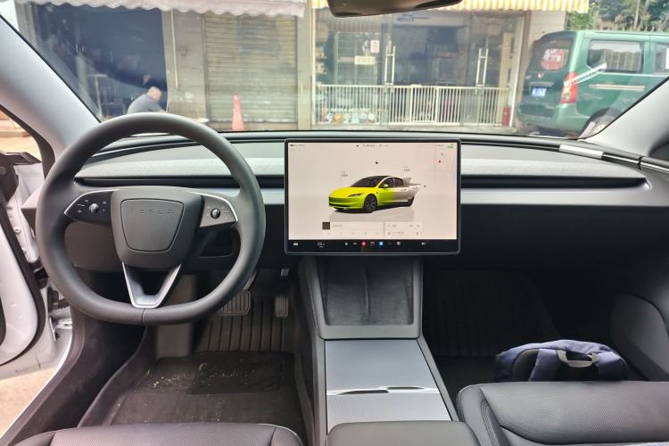 Used Tesla Model 3 2025 Rear-Wheel-Drive Version Center Console