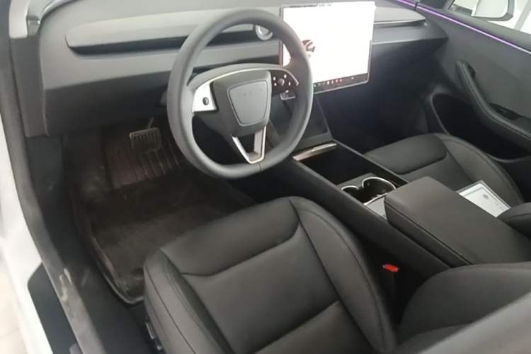 Used Tesla Model 3 2025 Model Revised Rear-Wheel-Drive Version Center Console