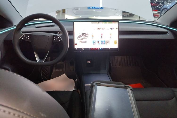 Used Tesla Model 3 2025 Model Revised Long-Range All-Wheel-Drive Version Center Console
