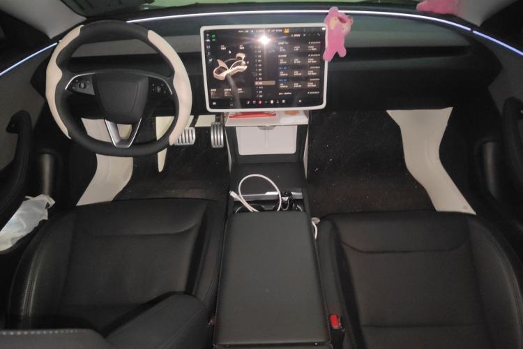 Used Tesla Model 3 2025 Rear-Wheel-Drive Version Center Console