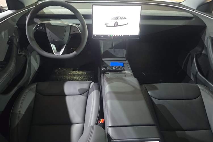 Used Tesla Model 3 2025 Rear-Wheel-Drive Version Center Console