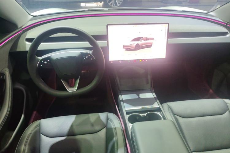 Used Tesla Model 3 2025 Rear-Wheel-Drive Version Center Console