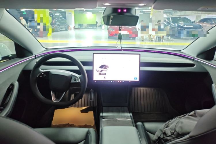 Used Tesla Model 3 2025 Model Revised Long-Range Rear-Wheel-Drive Version Center Console