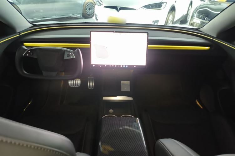 Used Tesla Model 3 2025 Model High-Performance All-Wheel-Drive Version Center Console