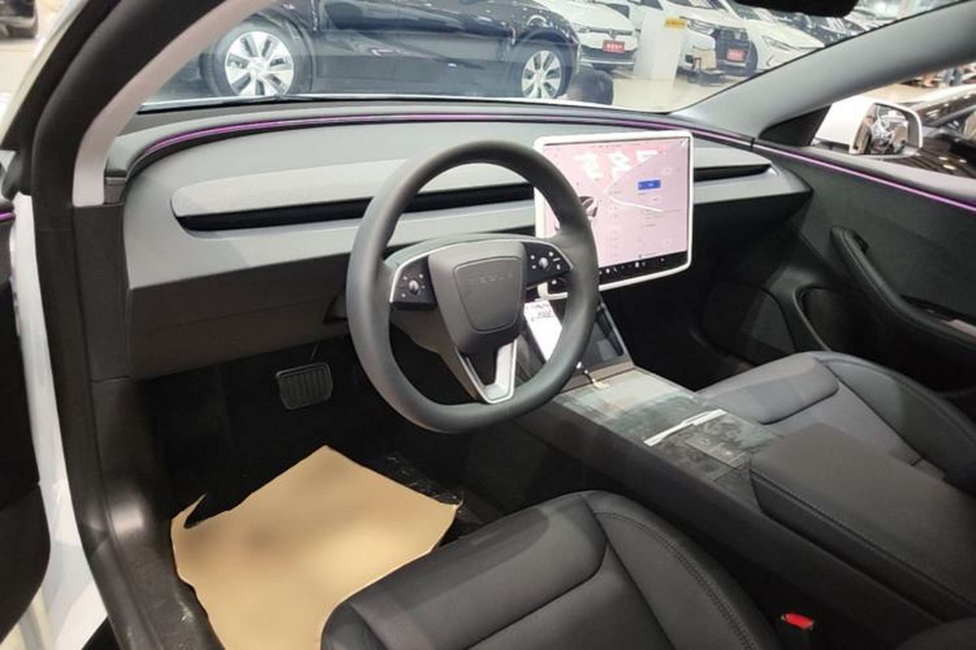 Used Tesla Model 3 2025 Rear-Wheel-Drive Version Center Console