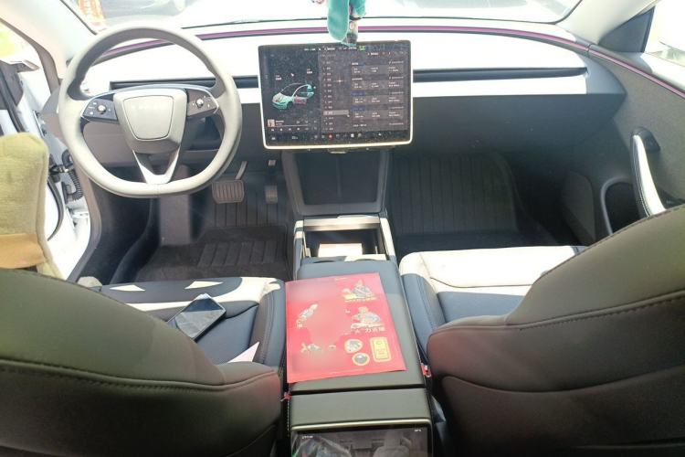 Used Tesla Model 3 2025 Model Revised Rear-Wheel-Drive Version Center Console