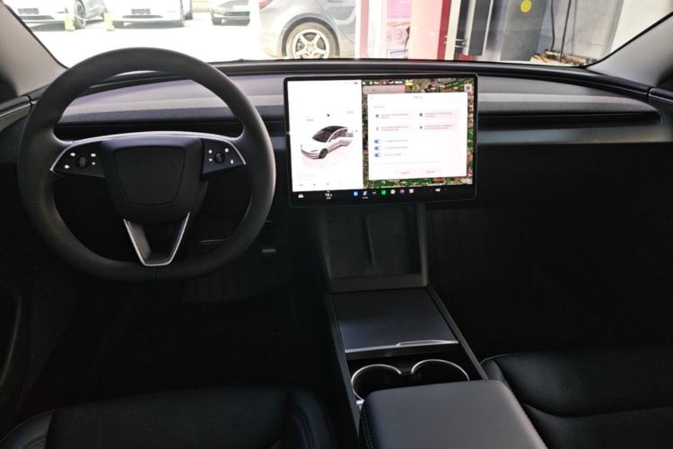 Used Tesla Model 3 2025 Rear-Wheel-Drive Version Center Console