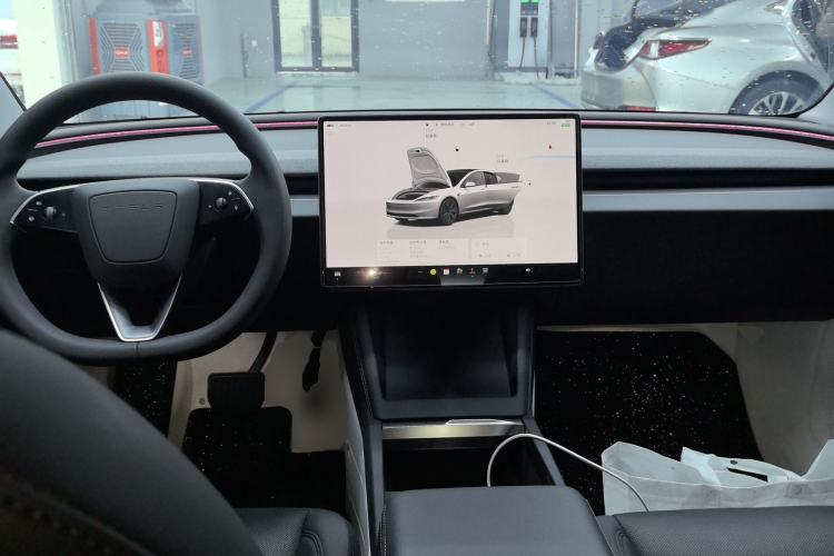 Used Tesla Model 3 2025 Model Long-Range Rear-Wheel-Drive Version Center Console