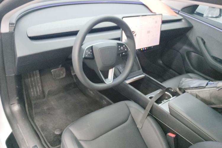 Used Tesla Model 3 2025 Rear-Wheel-Drive Version Center Console