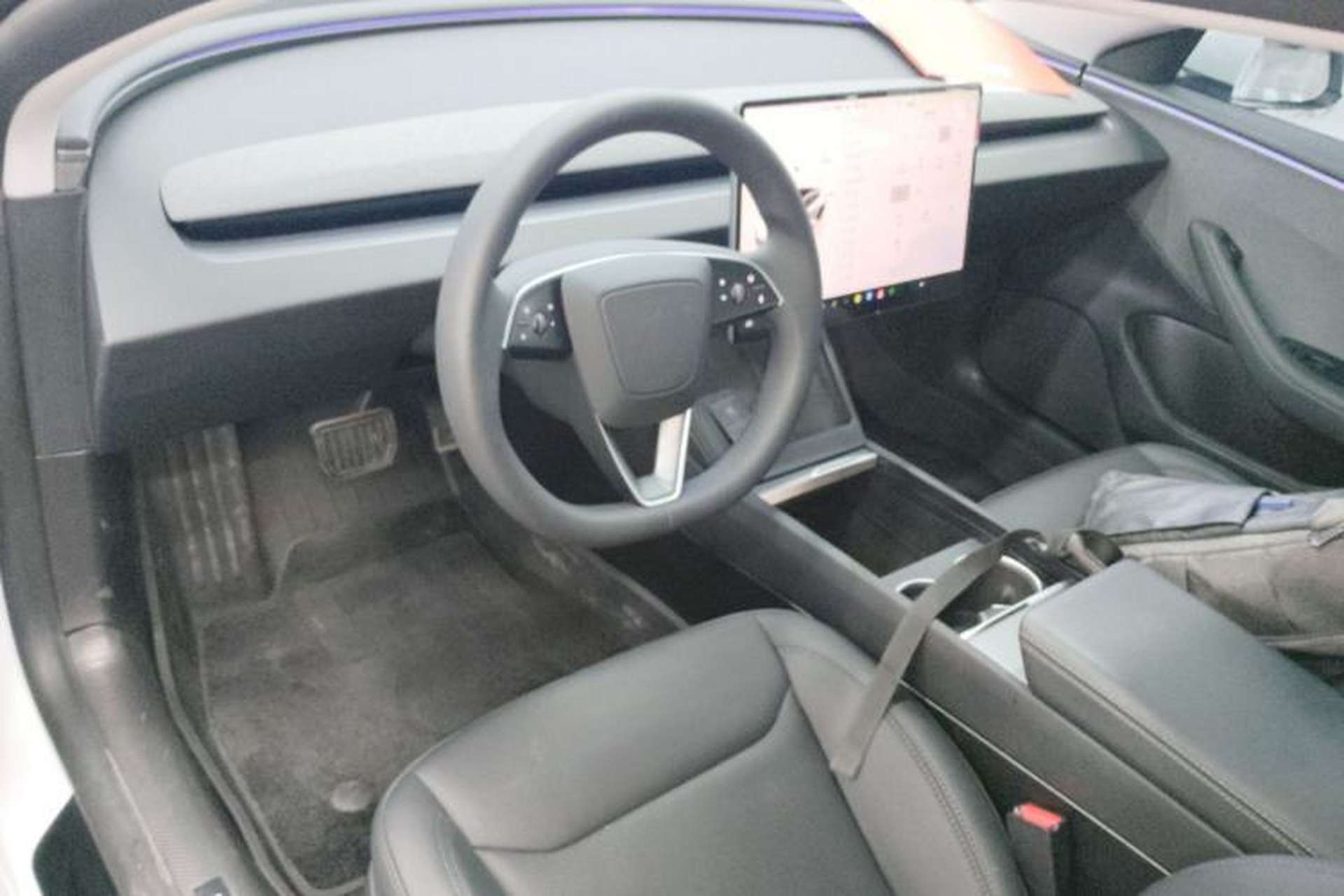 Used Tesla Model 3 2025 Rear-Wheel-Drive Version Center Console