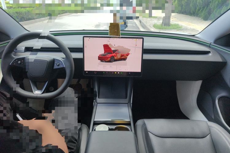 Used Tesla Model 3 2025 Rear-Wheel-Drive Version Center Console