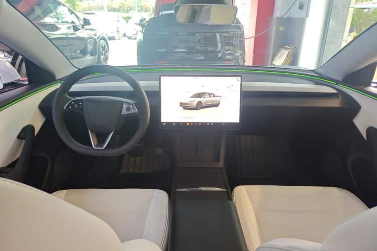 Used Tesla Model 3 2025 Rear-Wheel-Drive Version Center Console