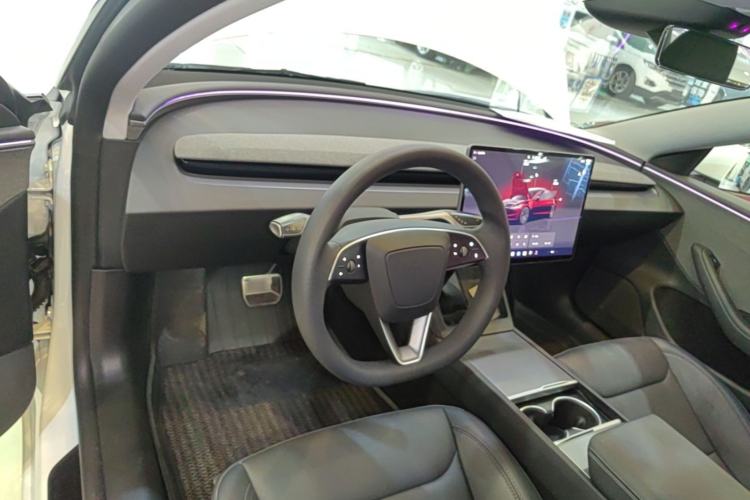 Used Tesla Model 3 2025 Rear-Wheel-Drive Version Center Console