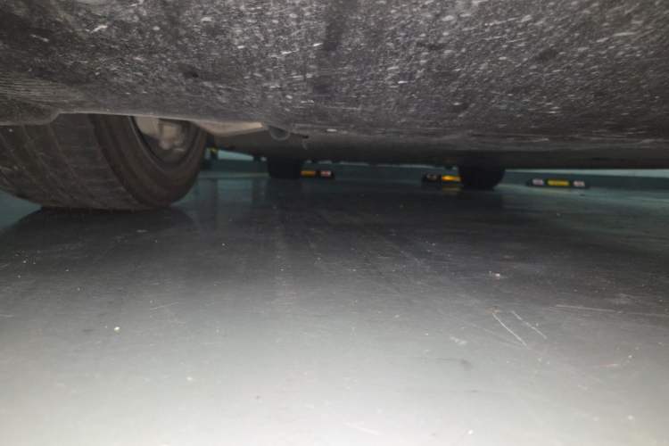 Used Tesla Model 3 2025 Model Revised Rear-Wheel-Drive Version Chassis Front Right