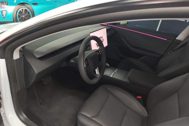 Used Tesla Model 3 2025 Long-Range All-Wheel-Drive Version Driver Seat