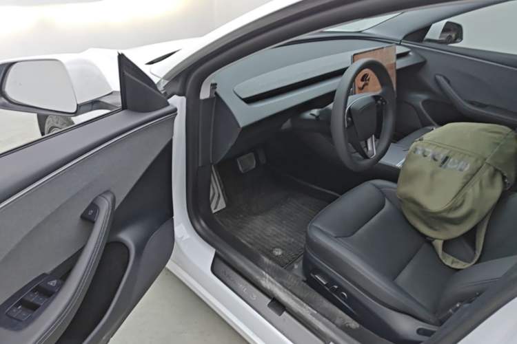 Used Tesla Model 3 2025 Rear-Wheel-Drive Version Driver Seat