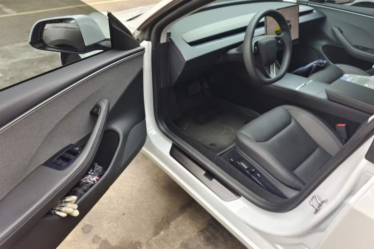 Used Tesla Model 3 2025 Rear-Wheel-Drive Version Driver Seat