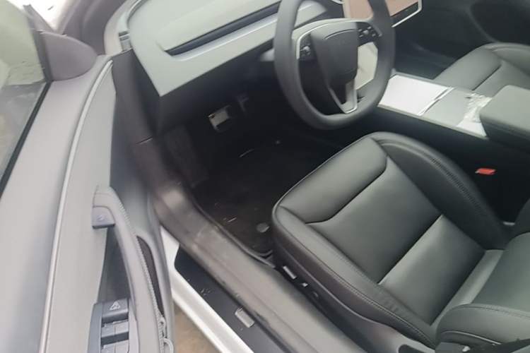 Used Tesla Model 3 2025 Rear-Wheel-Drive Version Driver Seat