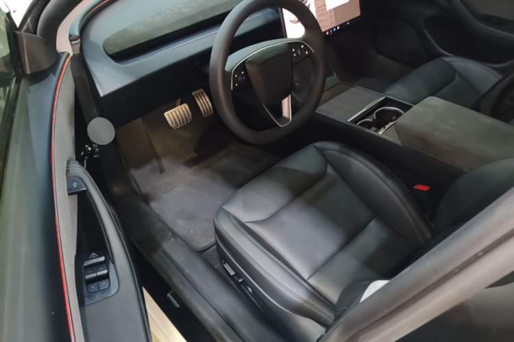 Used Tesla Model 3 2025 Rear-Wheel-Drive Version Driver Seat