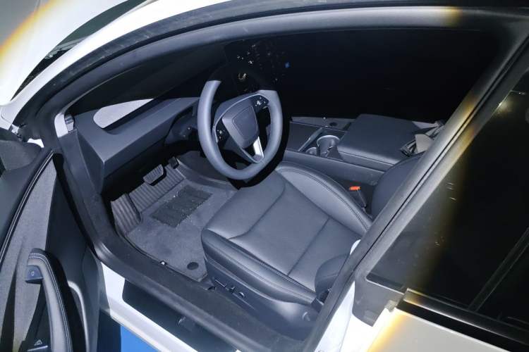 Used Tesla Model 3 2025 Model Revised Rear-Wheel-Drive Version Driver Seat