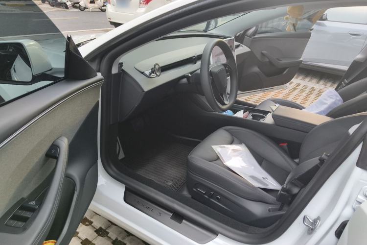 Used Tesla Model 3 2025 Rear-Wheel-Drive Version Driver Seat
