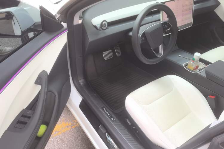 Used Tesla Model 3 2025 Rear-Wheel-Drive Version Driver Seat
