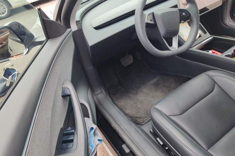 Used Tesla Model 3 2025 Model Revised Rear-Wheel-Drive Version Driver Seat