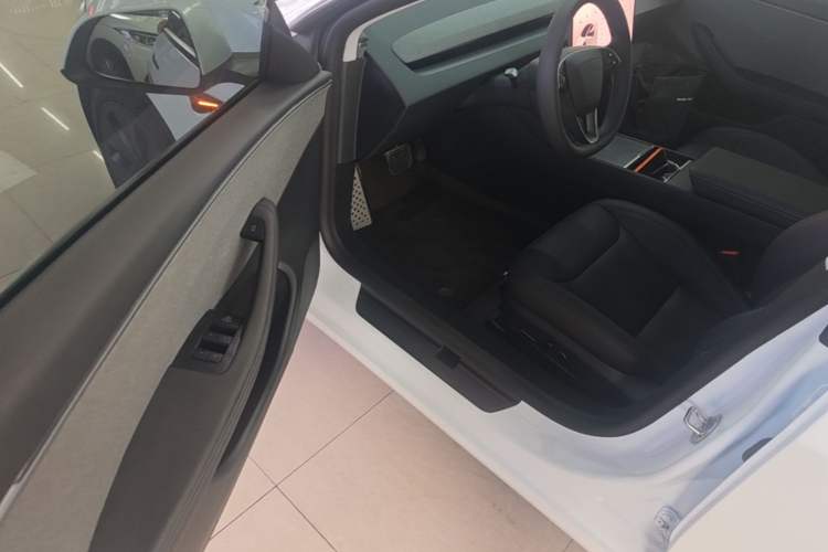 Used Tesla Model 3 2025 Model Long-Range Rear-Wheel-Drive Version Driver Seat