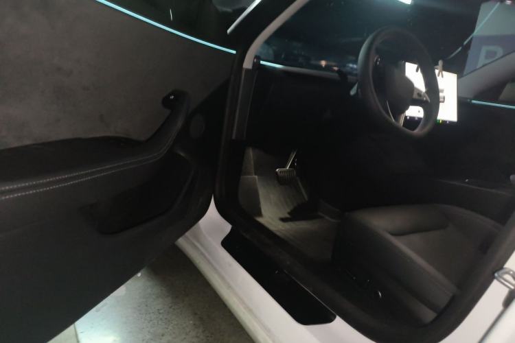 Used Tesla Model 3 2025 Long-Range All-Wheel-Drive Version Driver Seat