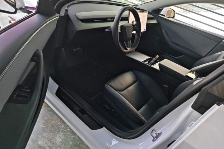 Used Tesla Model 3 2025 Rear-Wheel-Drive Version Driver Seat