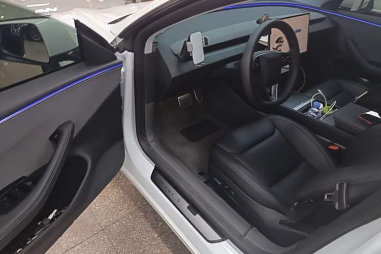 Used Tesla Model 3 2025 Rear-Wheel-Drive Version Driver Seat