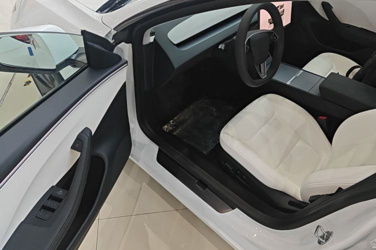 Used Tesla Model 3 2025 Rear-Wheel-Drive Version Driver Seat