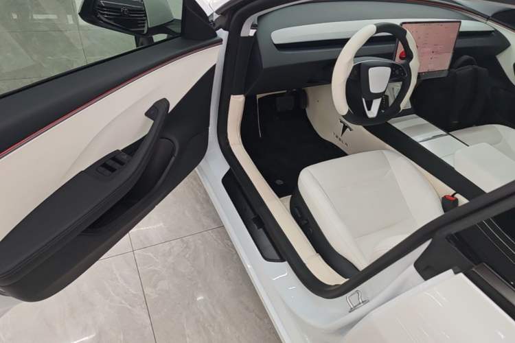 Used Tesla Model 3 2025 Rear-Wheel-Drive Version Driver Seat