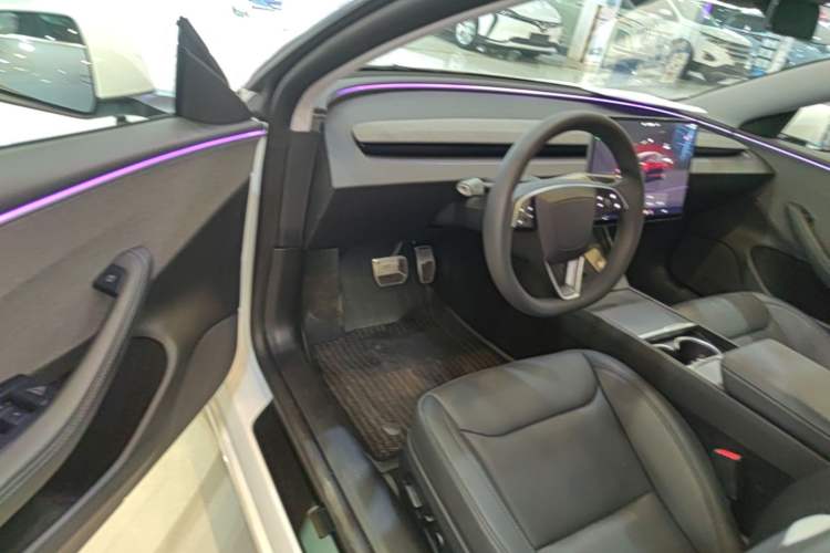Used Tesla Model 3 2025 Rear-Wheel-Drive Version Driver Seat