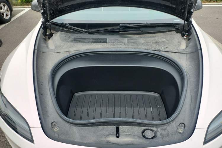 Used Tesla Model 3 2025 Rear-Wheel-Drive Version Engine Bay