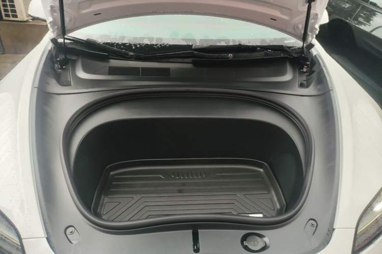 Used Tesla Model 3 2025 Rear-Wheel-Drive Version Engine Bay