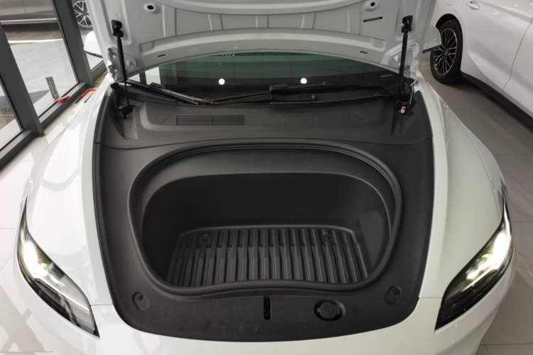 Used Tesla Model 3 2025 Model Revised Rear-Wheel-Drive Version Engine Bay